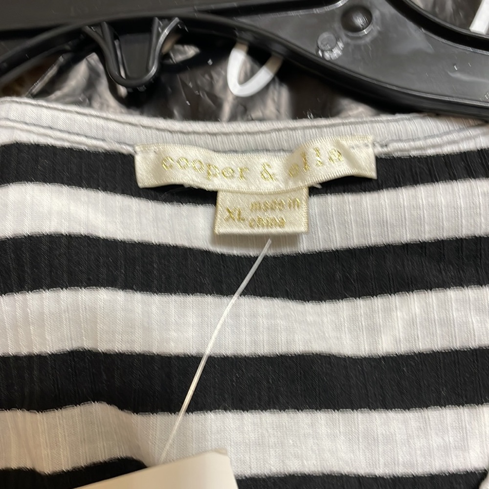 Striped top - Picture 3 of 4